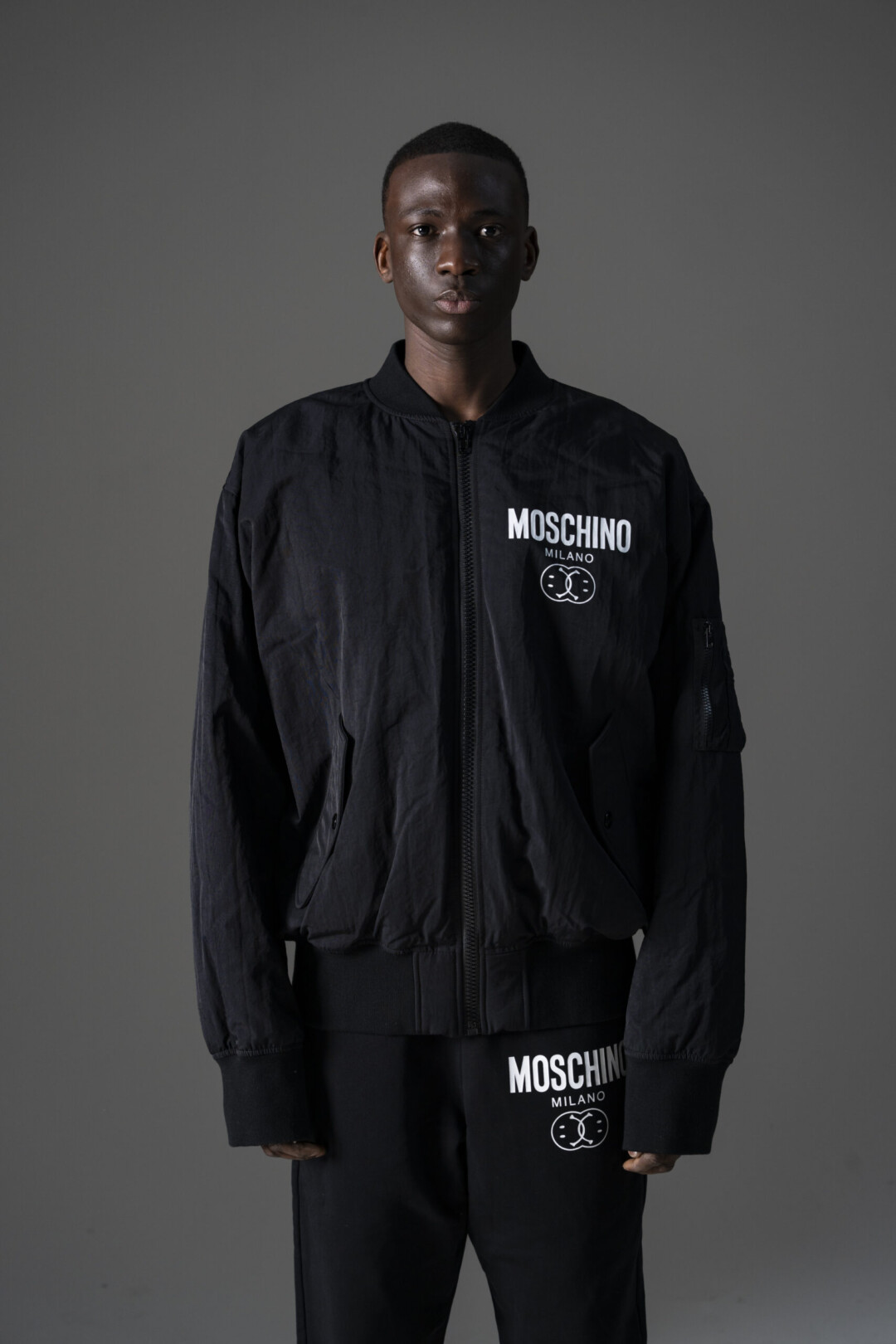 Moschino Bomber imbottito con Logo