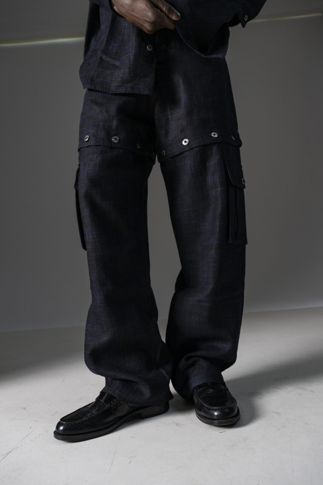 Off White Cargo 90s Logo