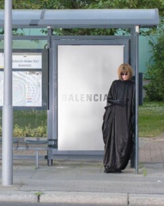 Balenciaga articolo 1