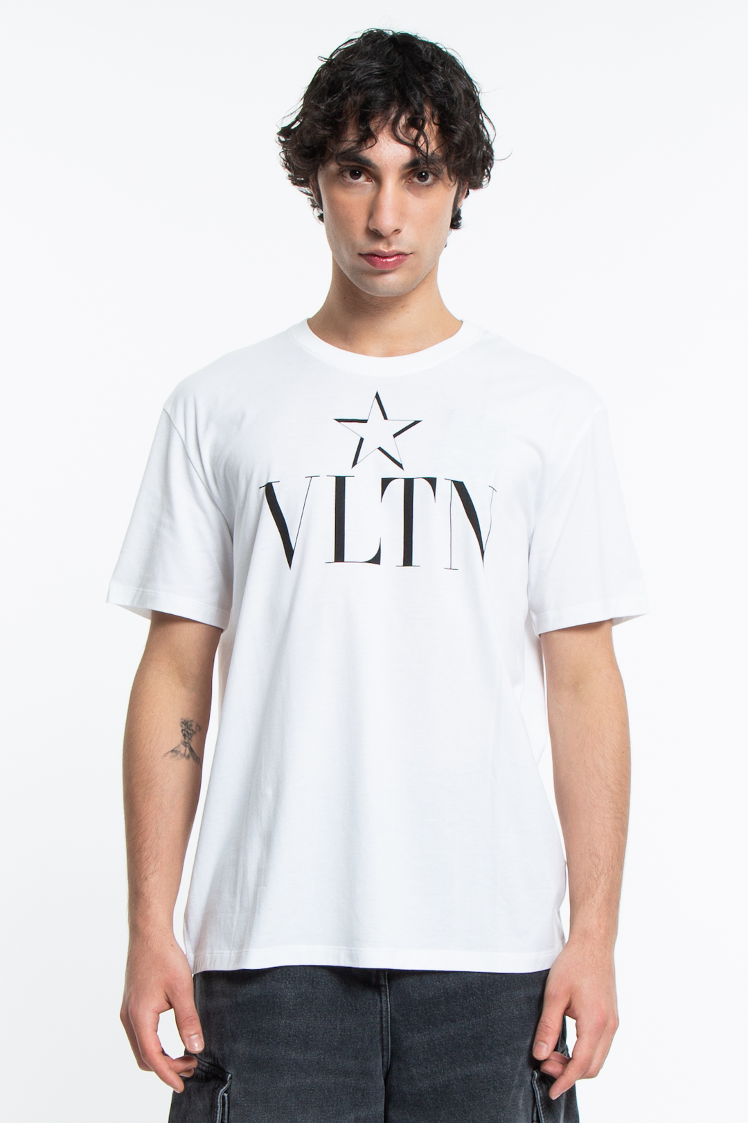 Valentino T Shirt Con Logo "VLTN"