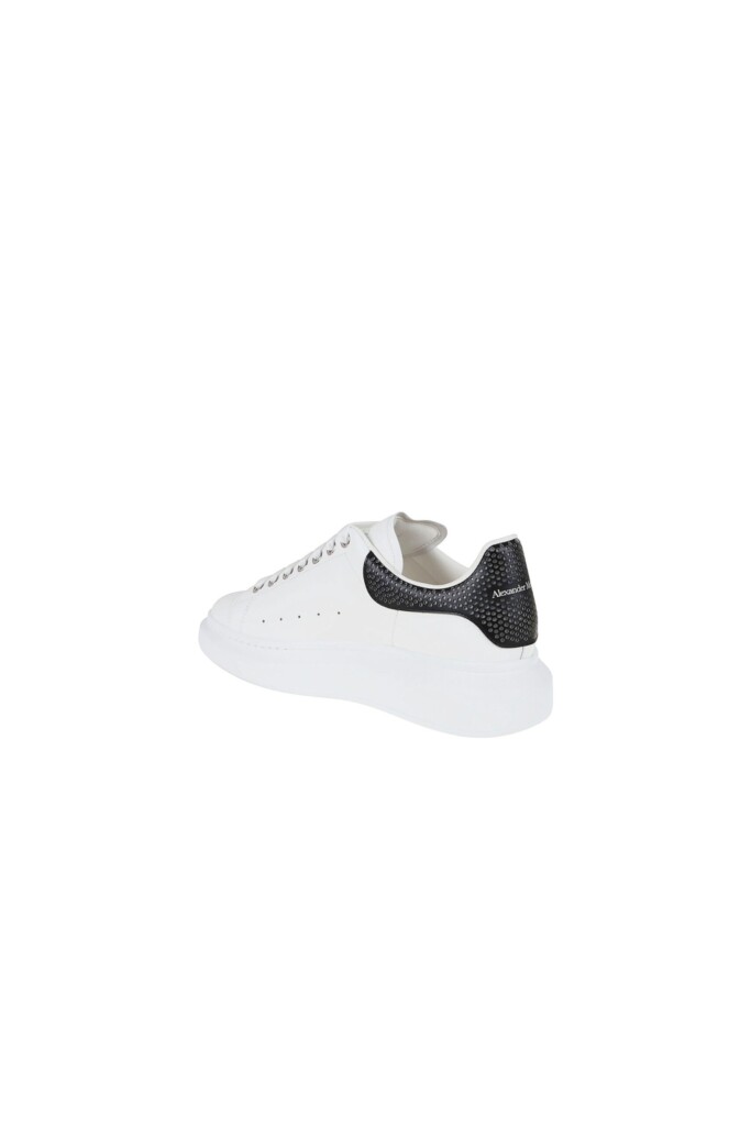 Alexander Mcqueen Sneakers Ovesize in Pelle bianche nere vista retro