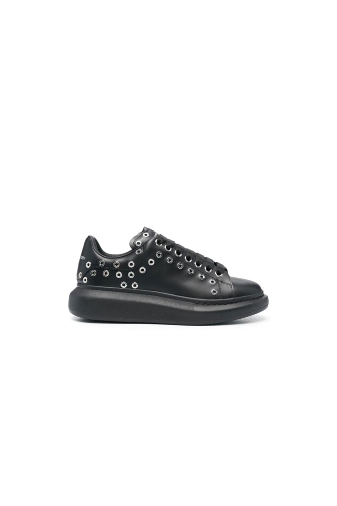 Alexander Mcqueen Sneakers Ovesize in Pelle nere vista laterale
