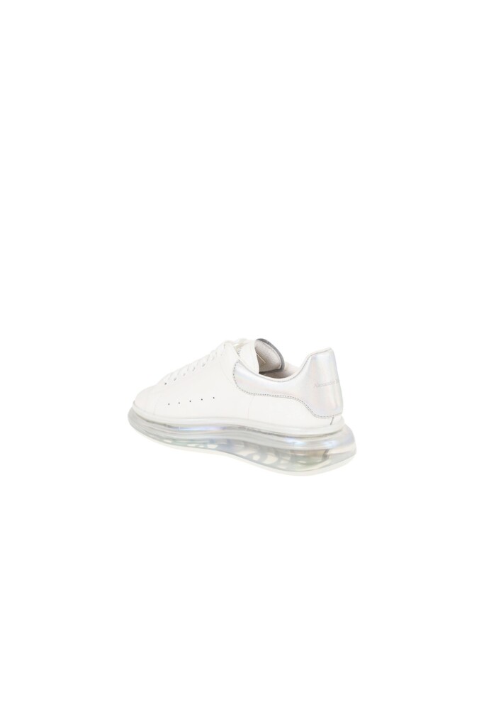 Alexander Mcqueen Sneakers Ovesize in Pelle bianche vista retro