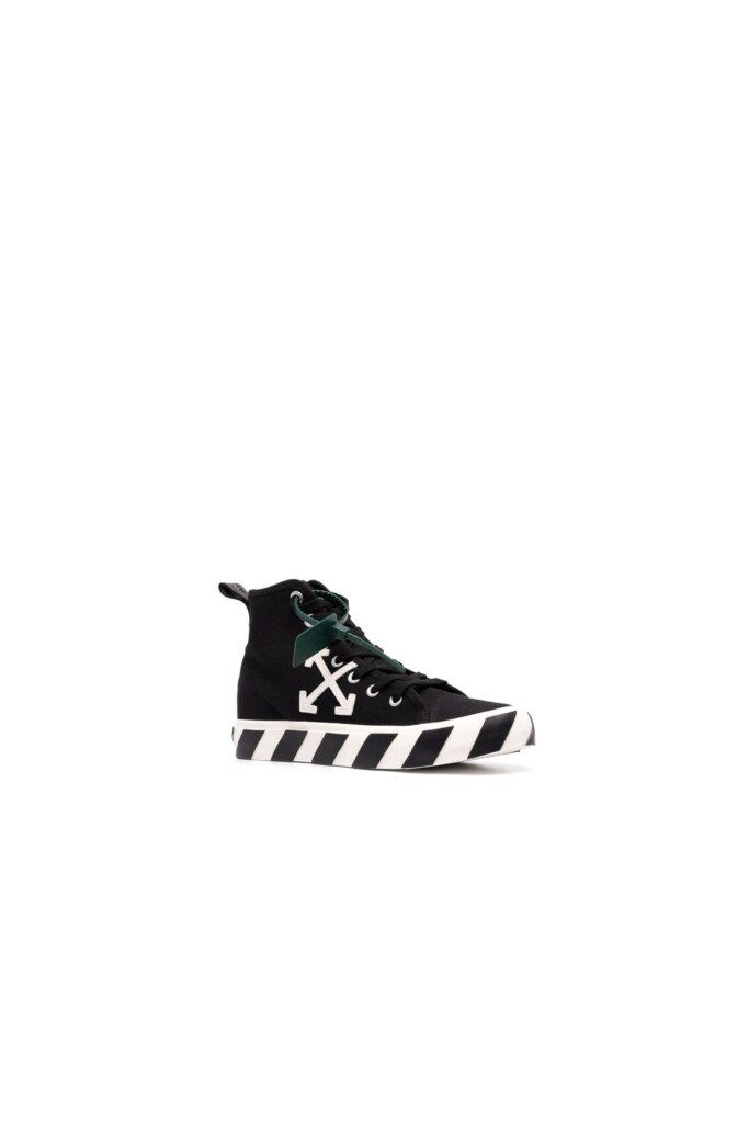 Off White Sneakers Mid Vulcanized vista trequarti